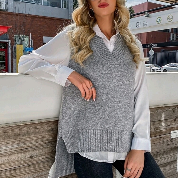 Tops - Picture 2 of 3